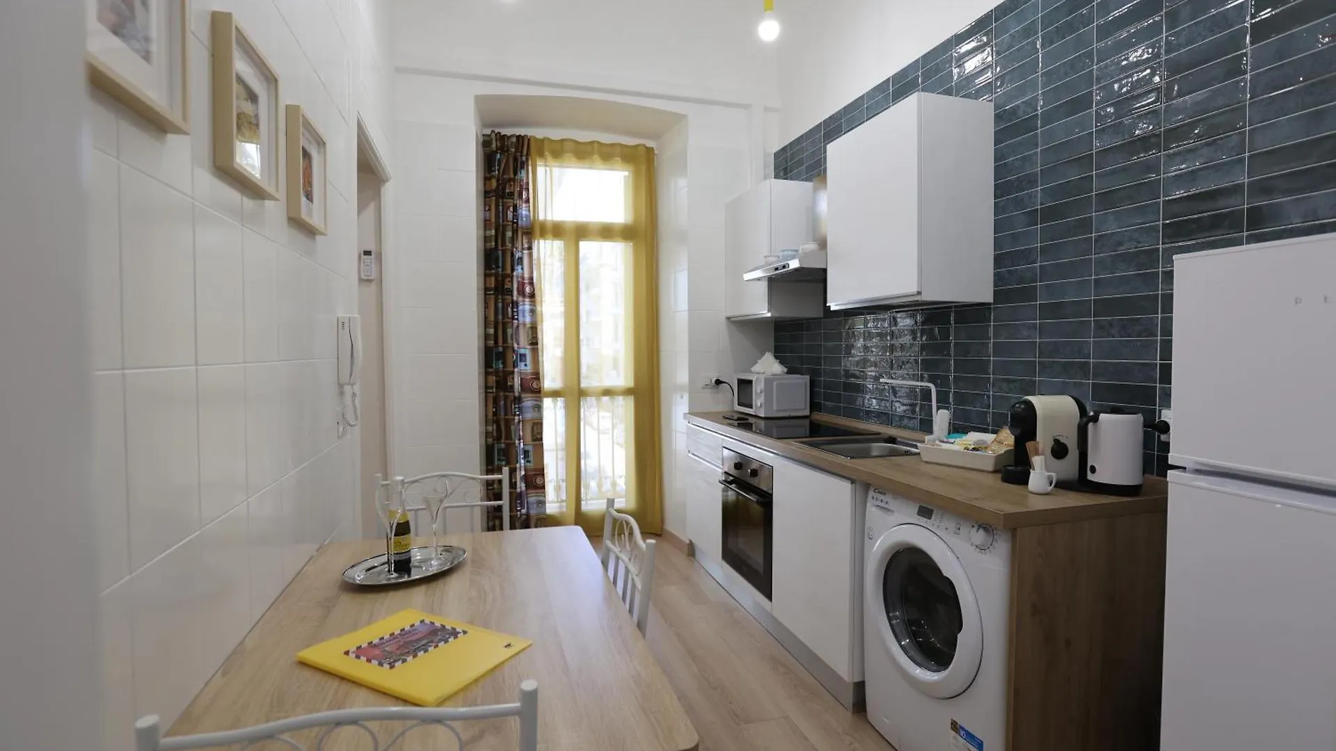Apartment Maison Sara Bari Italien